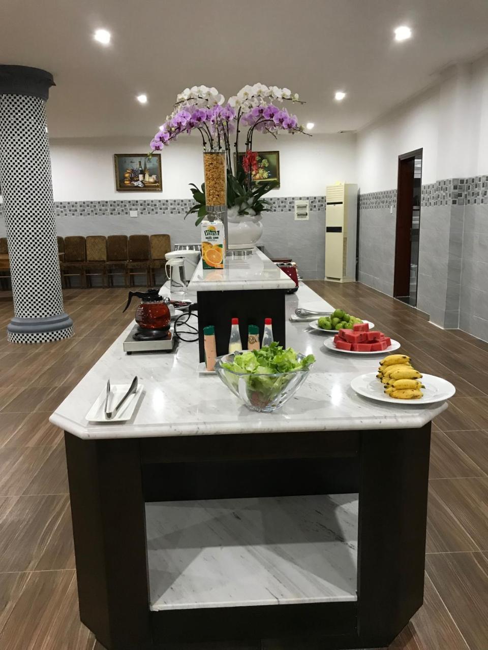 Long Bao Chau Hotel Thu Dau Mot Eksteriør billede